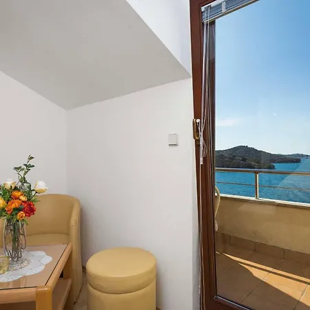 Kaina Apartamento Tisno
